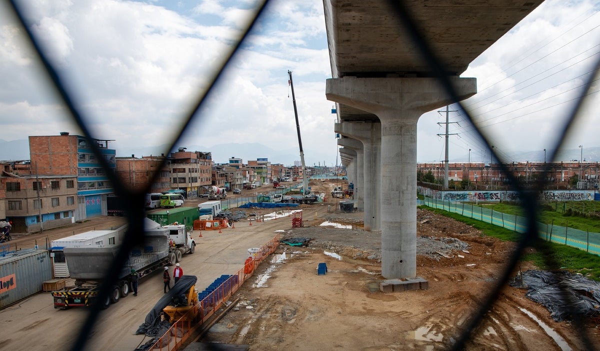 Subcontratistas denuncian falta de pagos por parte de consorcio chino del Metro de Bogotá