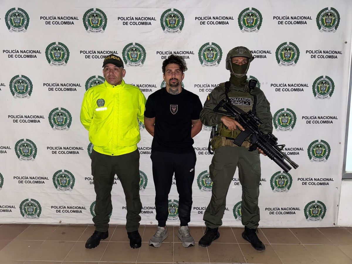 El hombre estaba siendo buscado por autoridades del Reino Unido