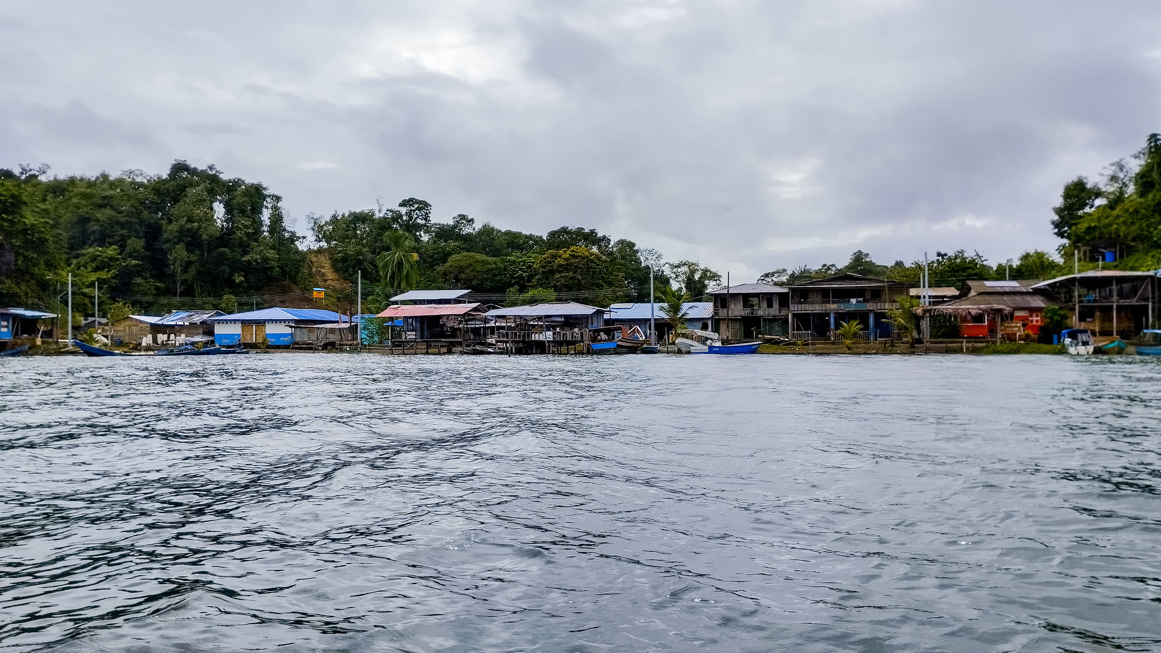Océano Pacífico - marea alta - mar - Colombia