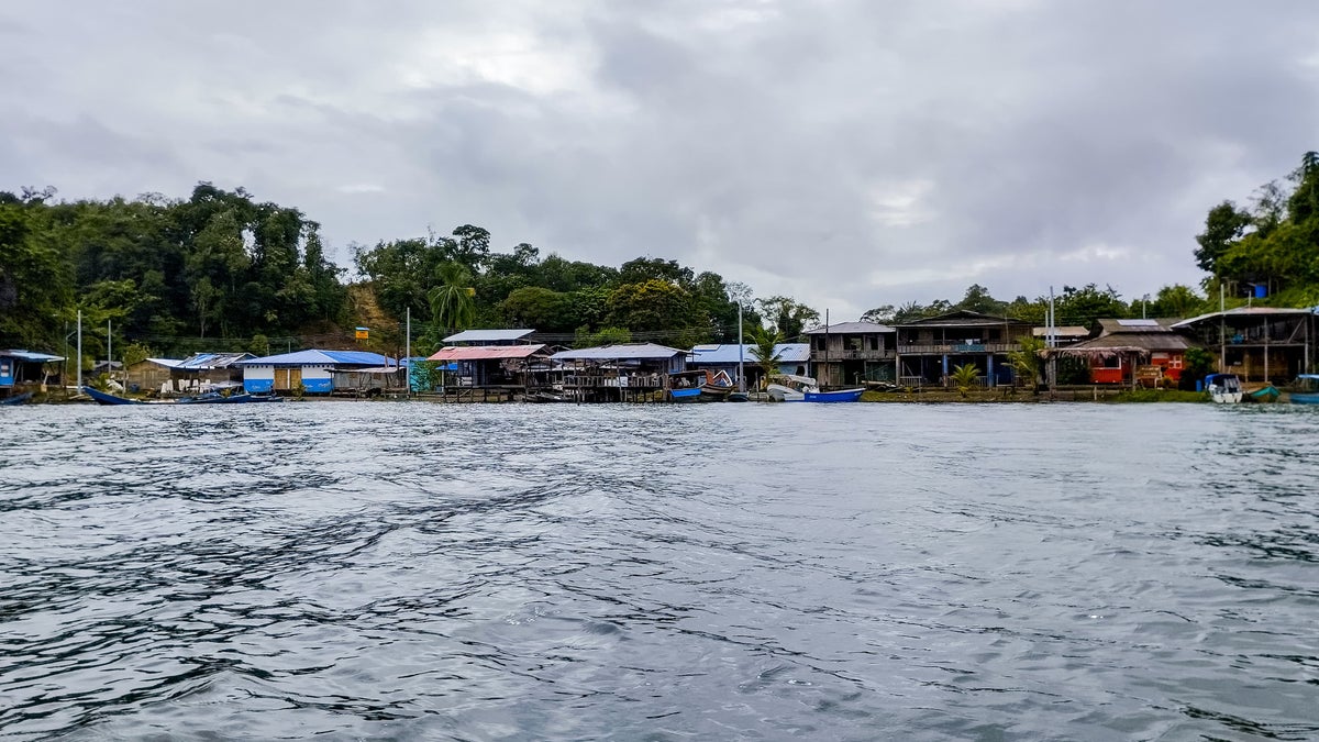 Océano Pacífico - marea alta - mar - Colombia