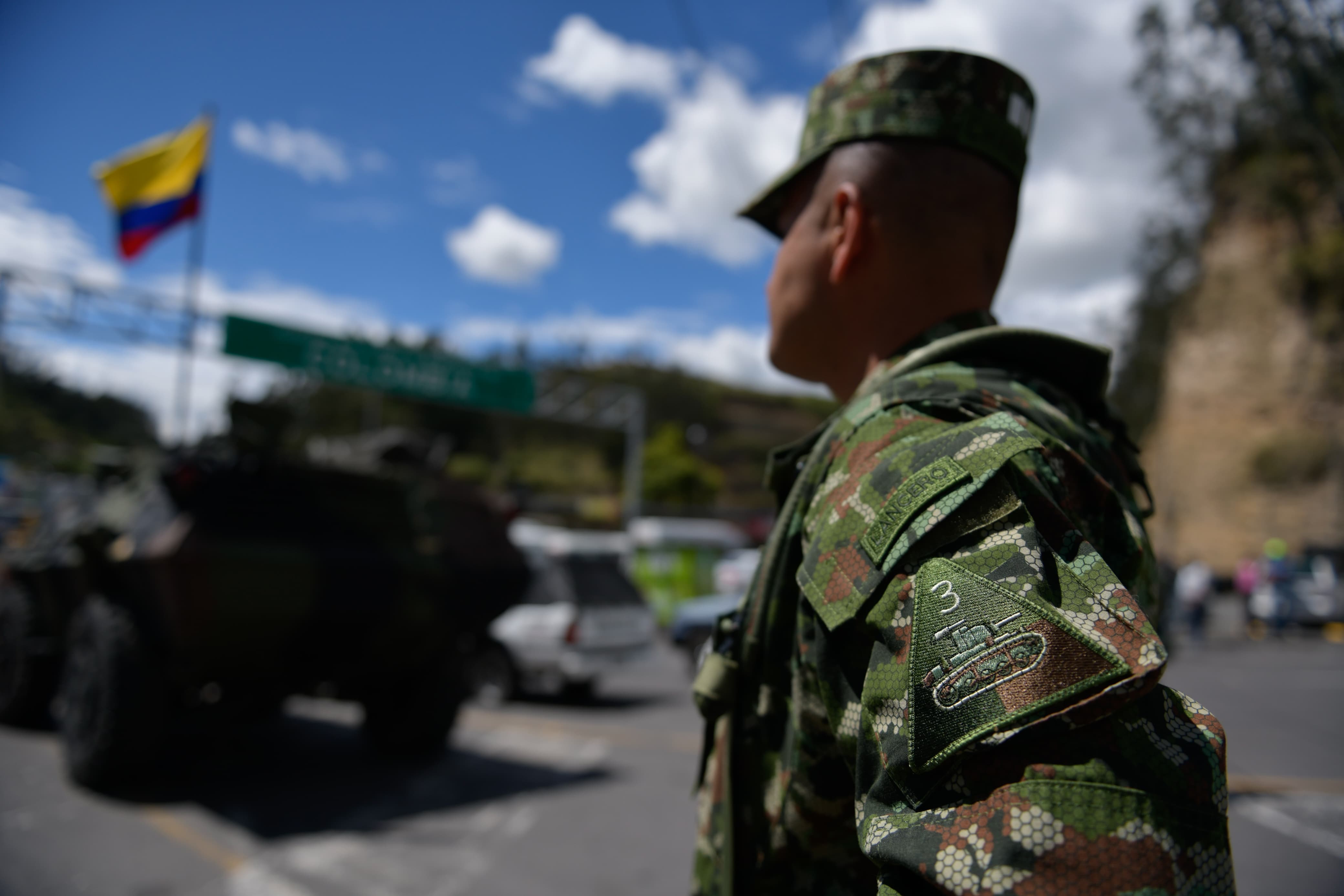 Cargos contra Mayor del Ejército por cobrar para Libreta Militar
