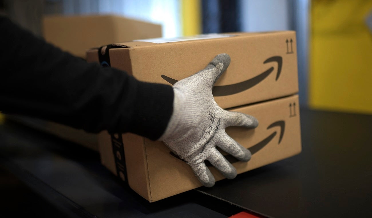 ARANCELES de TRUMP afectarían plataformas como AMAZON y TEMU