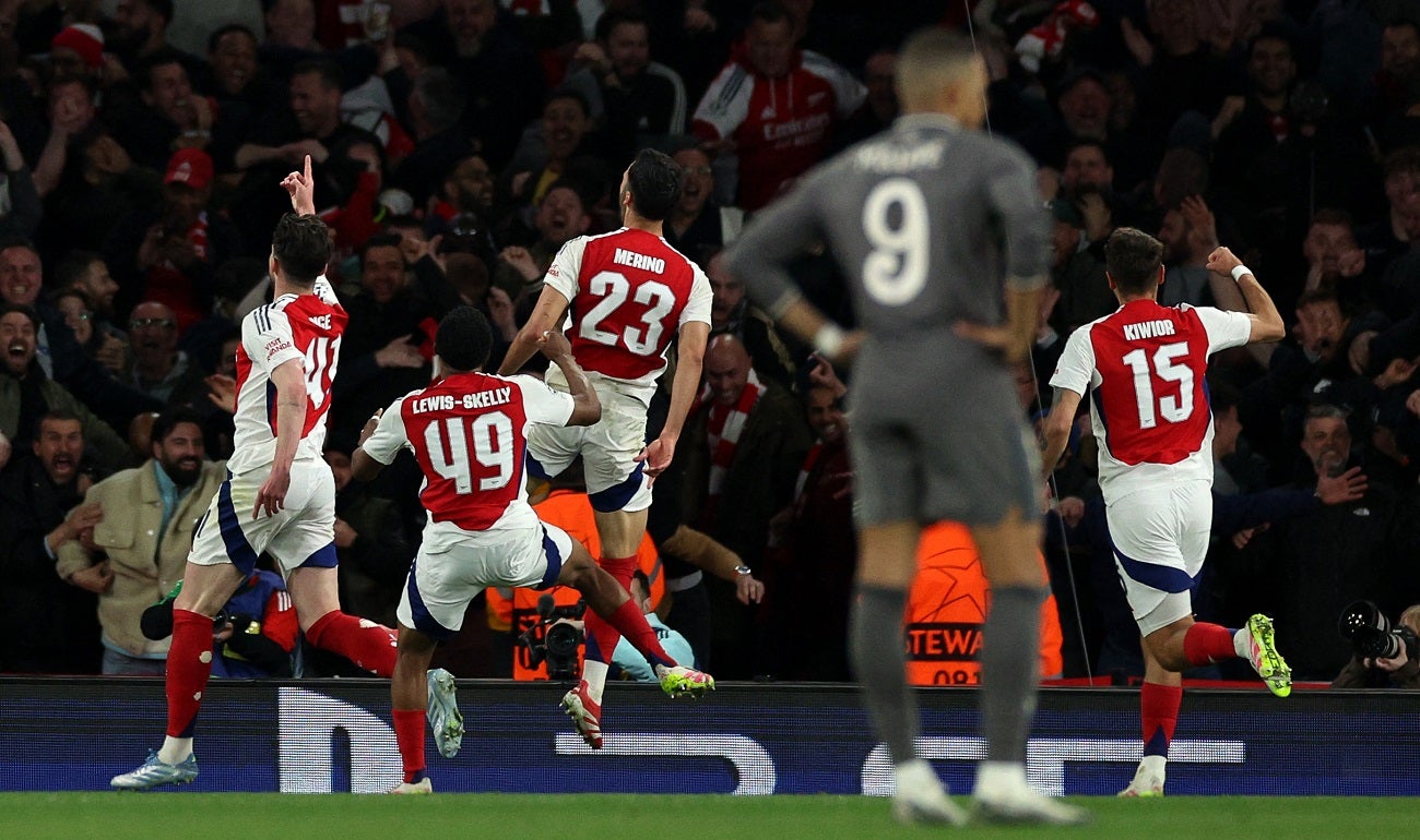 Arsenal le ganó 3-0 al Real Madrid en Champions League