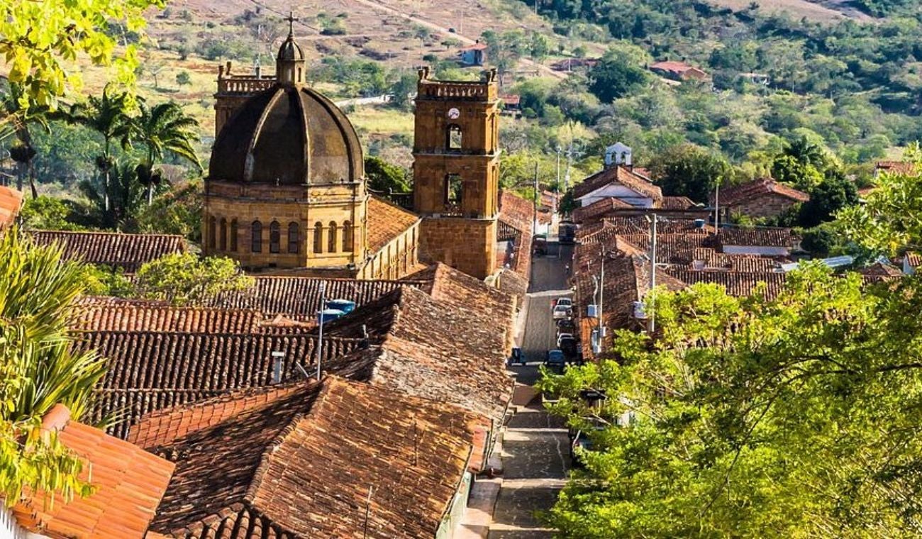 Los MEJORES pueblos colombianos para visitar en SEMANA SANTA