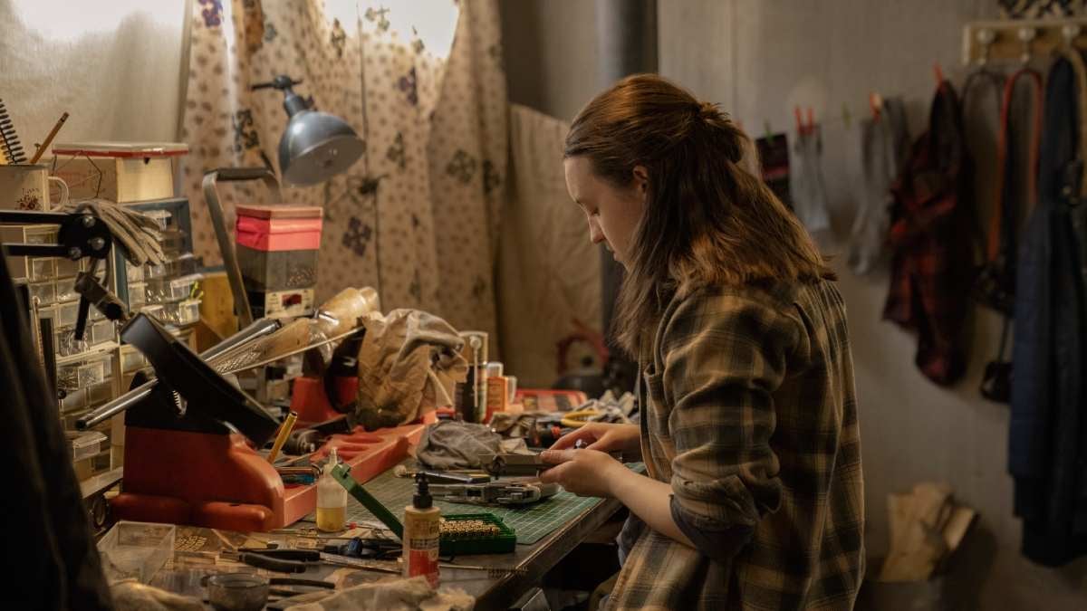 Bella Ramsey es Ellie en The Last of Us