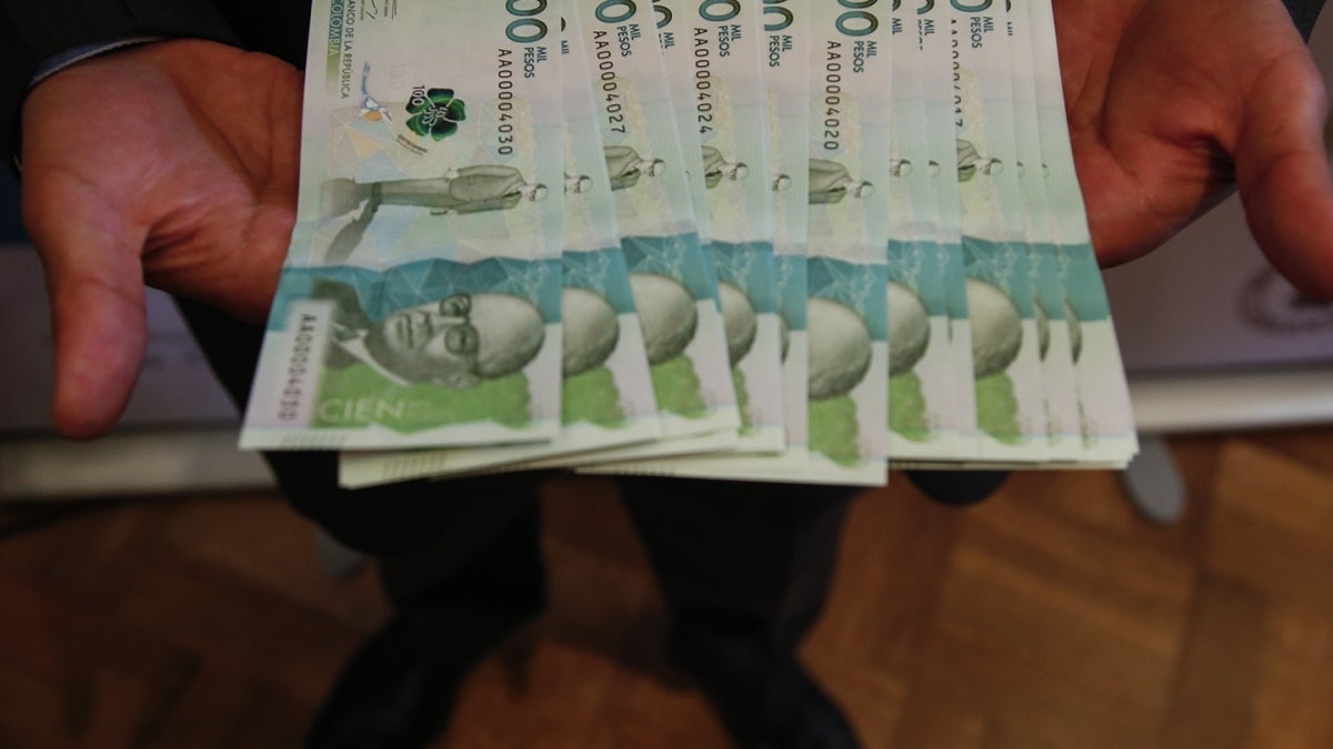 Pesos colombianos