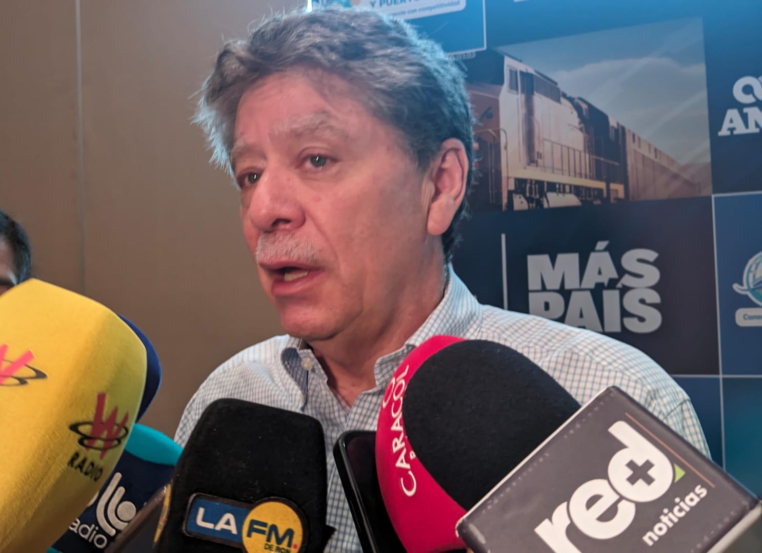 Bruce Mac Master sobre aranceles, Cartagena