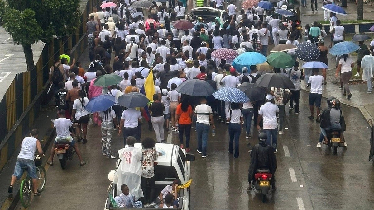Marcha | Buenaventura enciende una luz