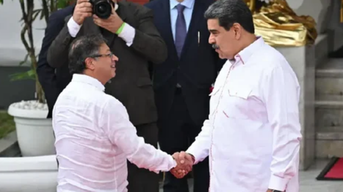 Petro y Maduro