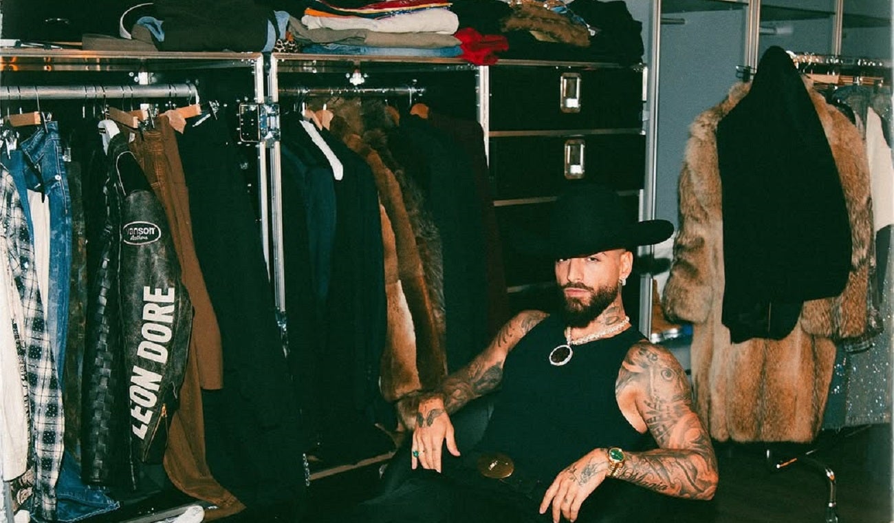 Maluma vende su ropa de segunda mano