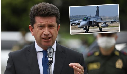 Diego Molano y aviones Saab 39 Gripen