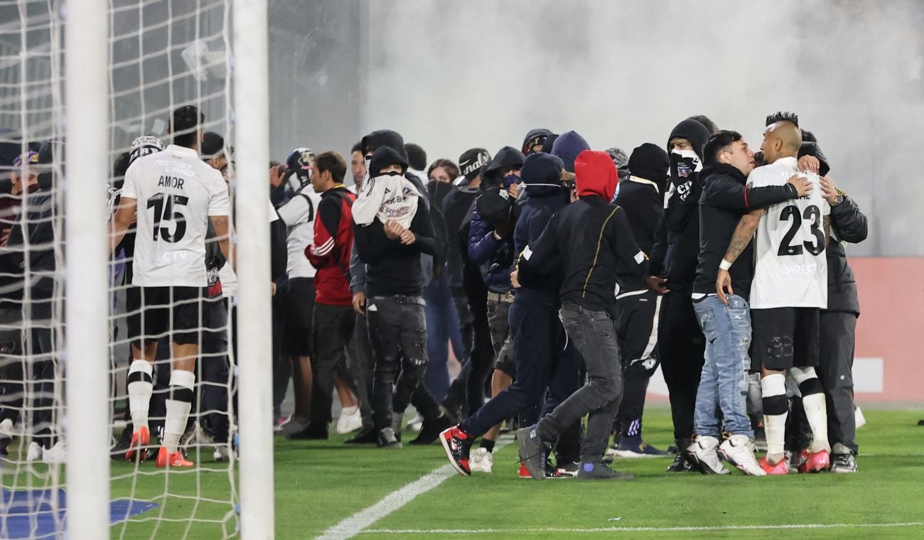 Estampida partido Colo Colo