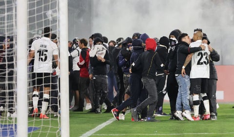 Estampida partido Colo Colo