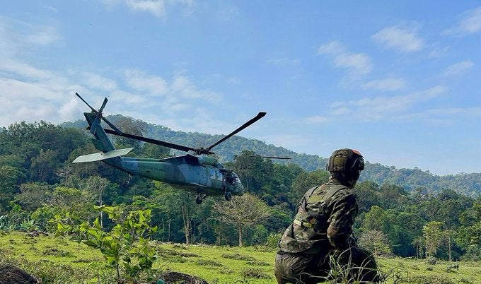 Zozobra en el Bajo Cauca antioqueño: Intenso combate entre el Ejército y Clan del Golfo