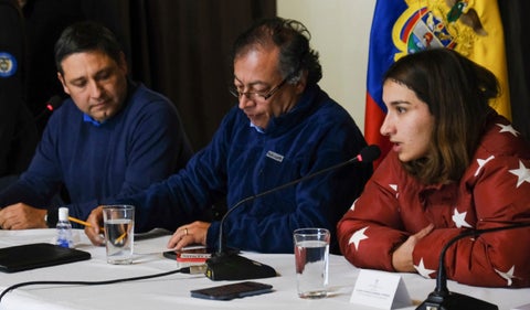 Mauricio Lizcano, el presidente Gustavo Petro y Laura Sarabia