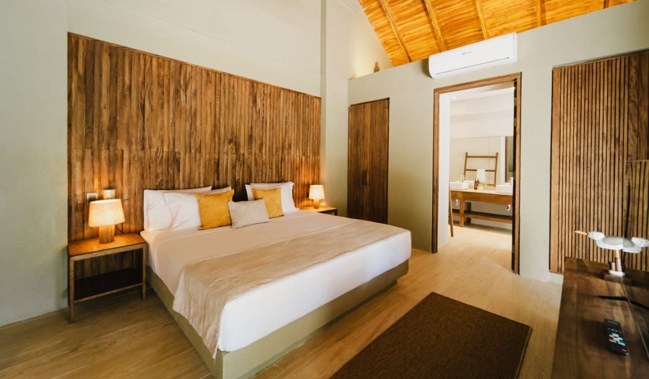 Naio Hotel & Villas
