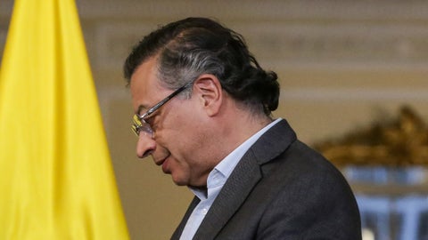 El presidente Gustavo Petro desata polémica al referirse a hechos de violencia en Colombia. Partido Conservador responde.