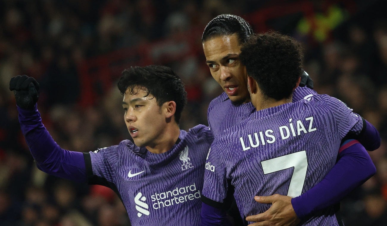 Virgil Van Dijk y Luis Díaz