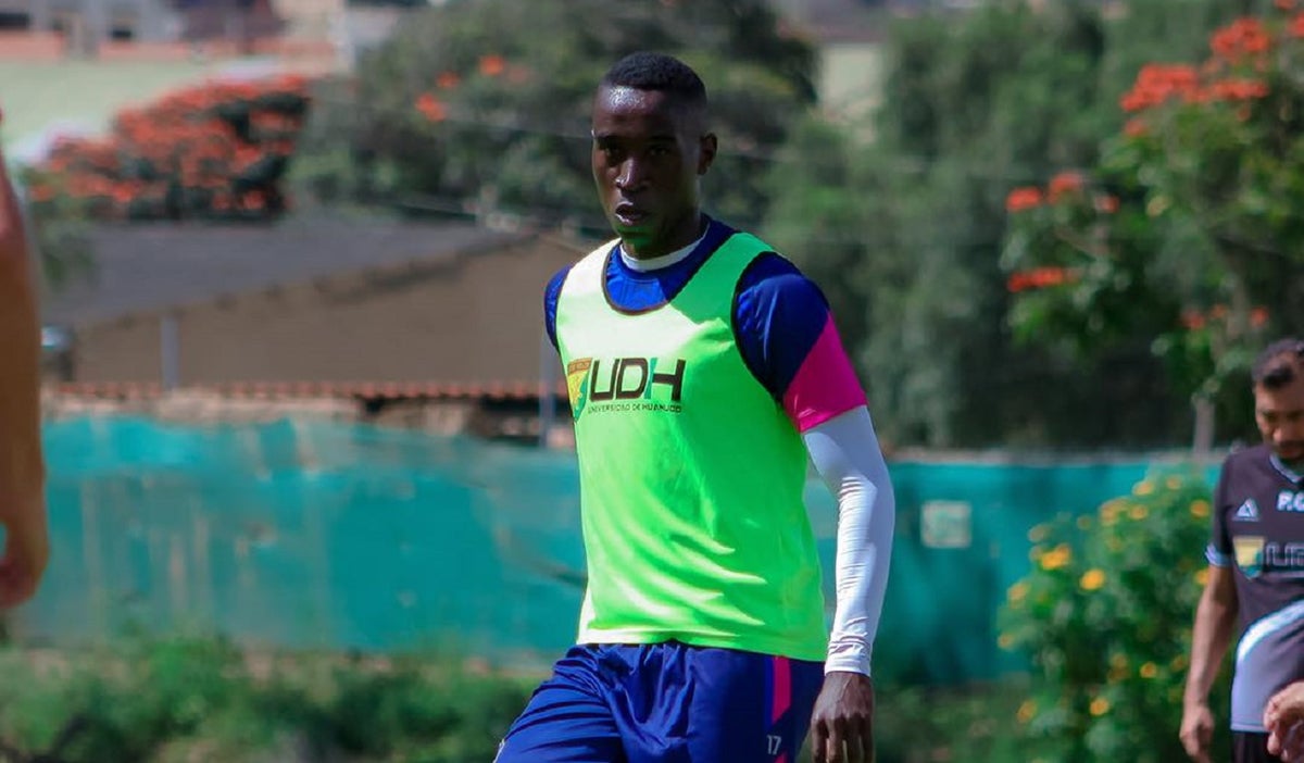 Yorleys Mena, futbolista colombiano