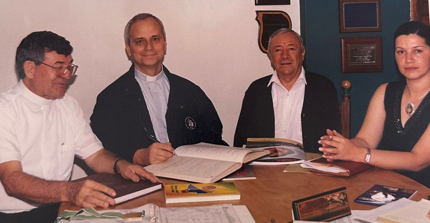 Robert Prevost, León XIV, visitó Medellín hace 18 años
