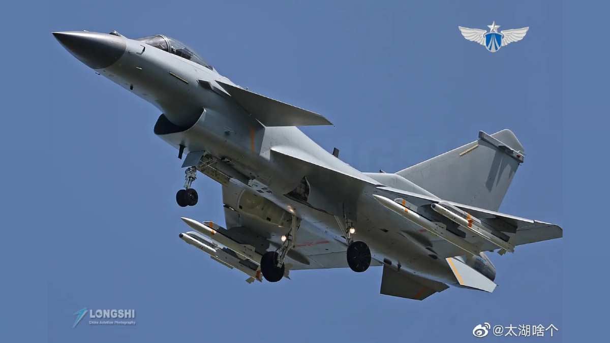 Avión Chengdu J-10CE