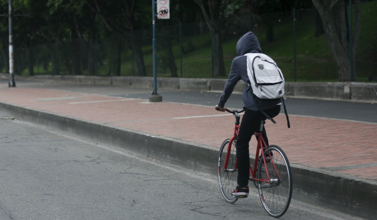Estos son los LÍMITES DE VELOCIDAD en vías de COLOMBIA