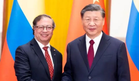 Gustavo Petro y Xi Jinping