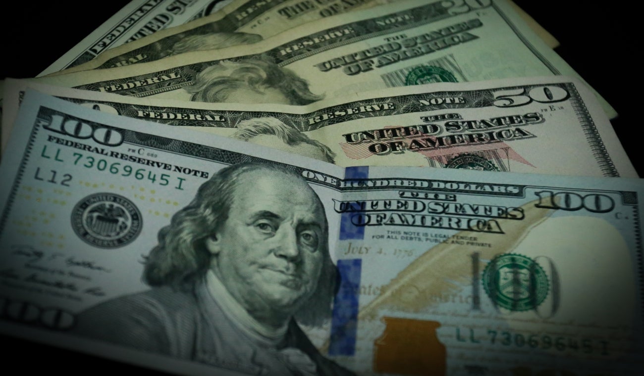 Sin movimientos bruscos: así cierra el mercado del dólar hoy