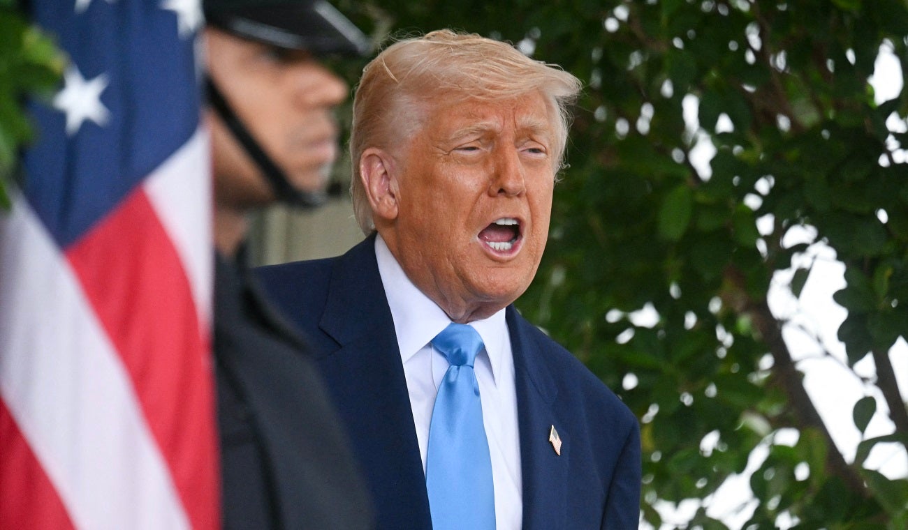 Harvard contestó a Donald Trump