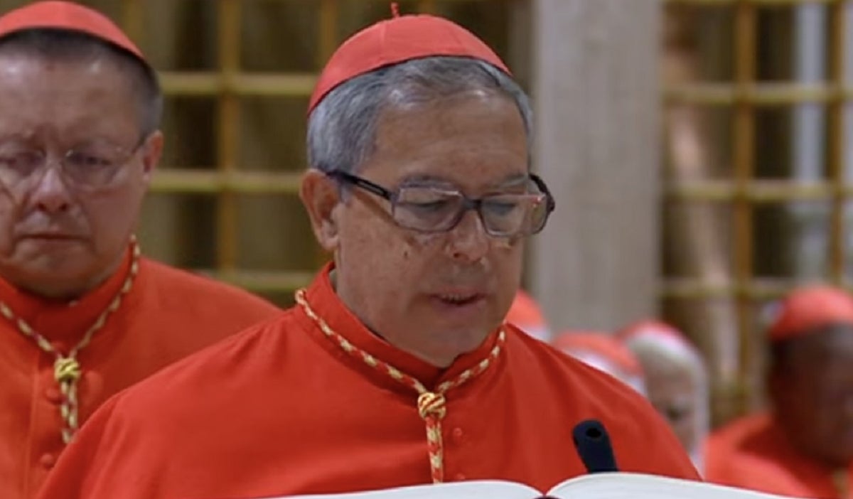 Juramento de monseñor Luis José Rueda en el cónclave