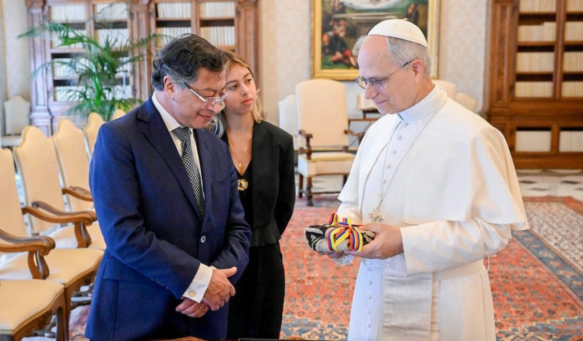 Petro y papa León XIV
