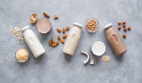 Tipos de leche saludables con más proteínas, según expertos