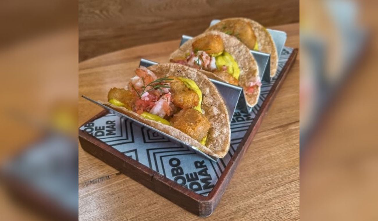 Tacos de pescado y camarón