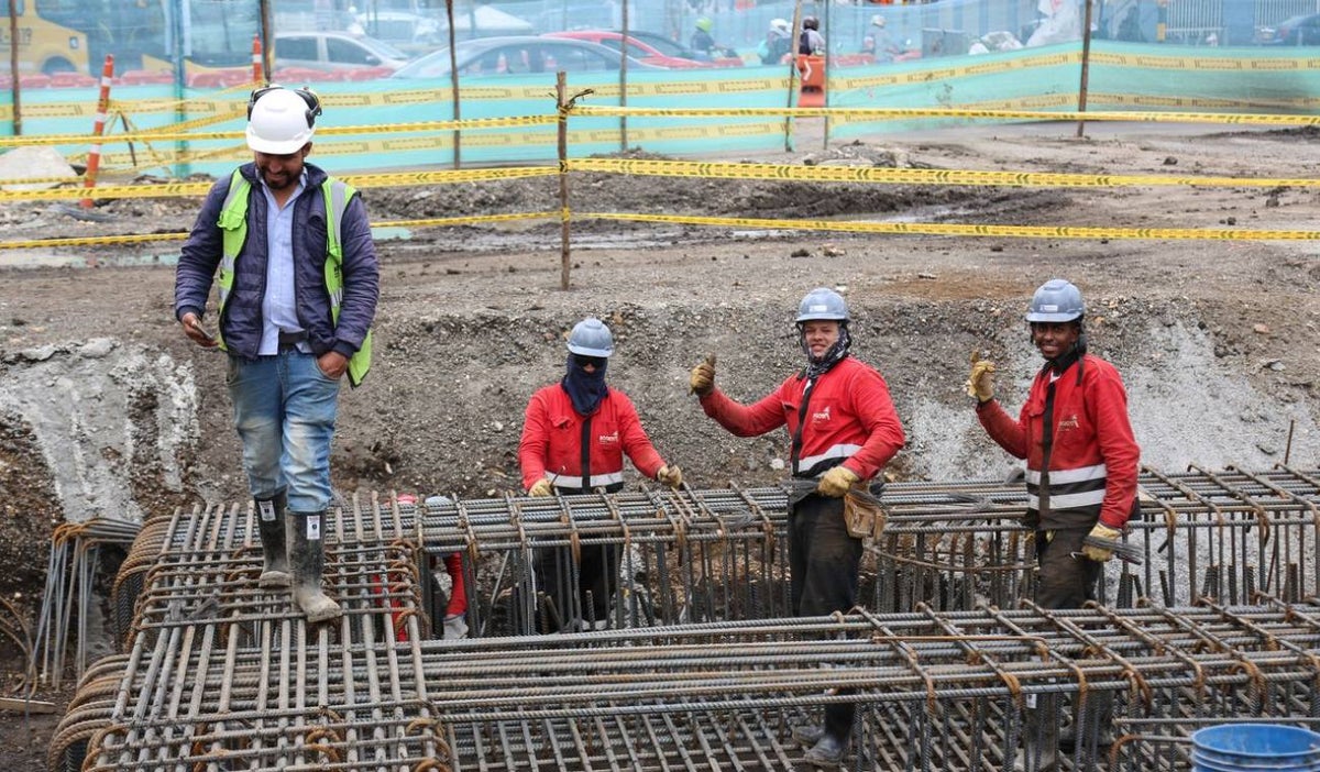 Los trabajadores y el aumento del recargo en dominicales y festivos, según la reforma laboral