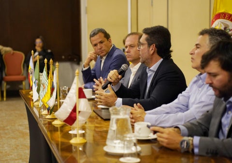 Líderes regionales elegirán en diciembre candidato único a la Presidencia