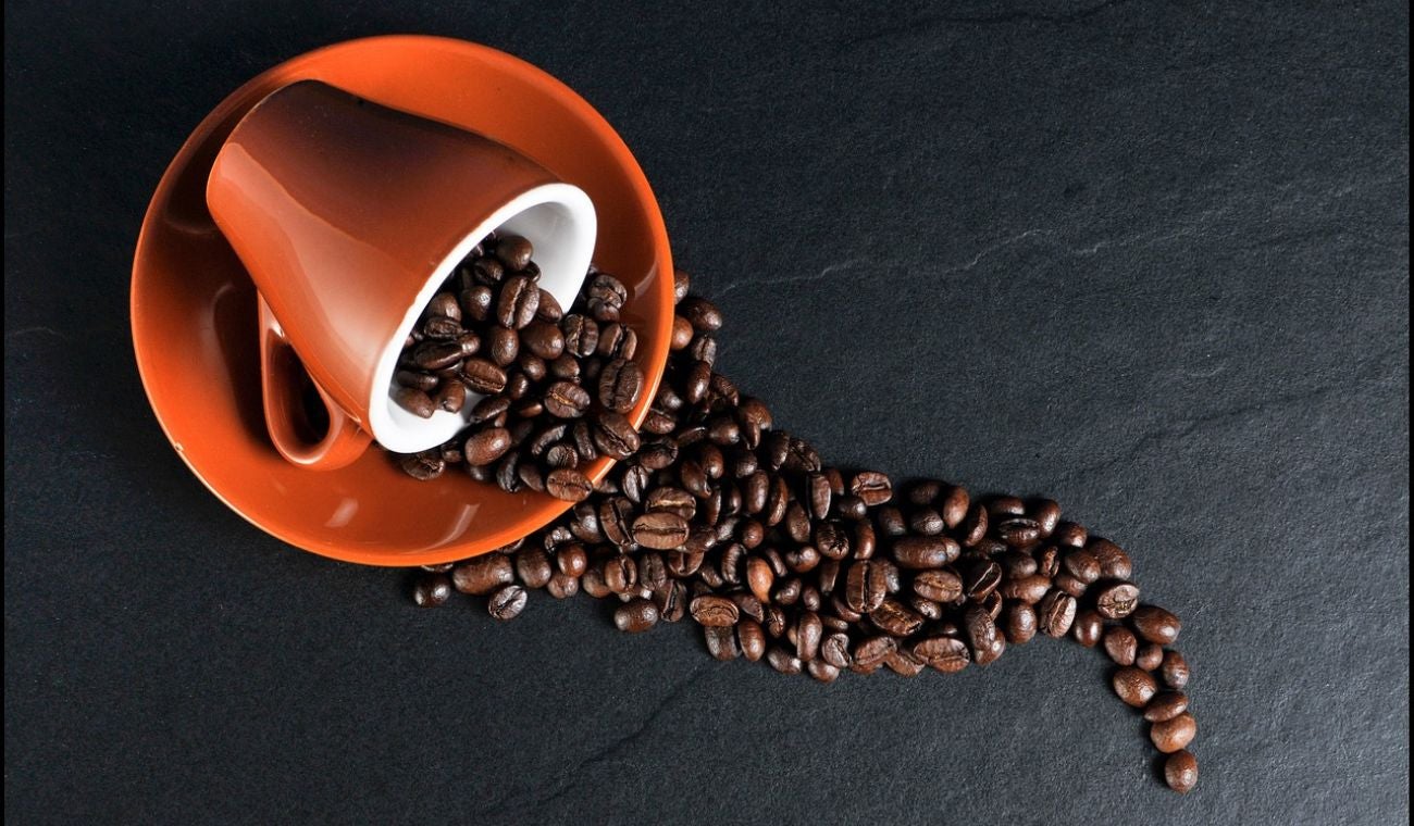 Tres efectos de TOMAR CAFÉ con el ESTÓMAGO vacío