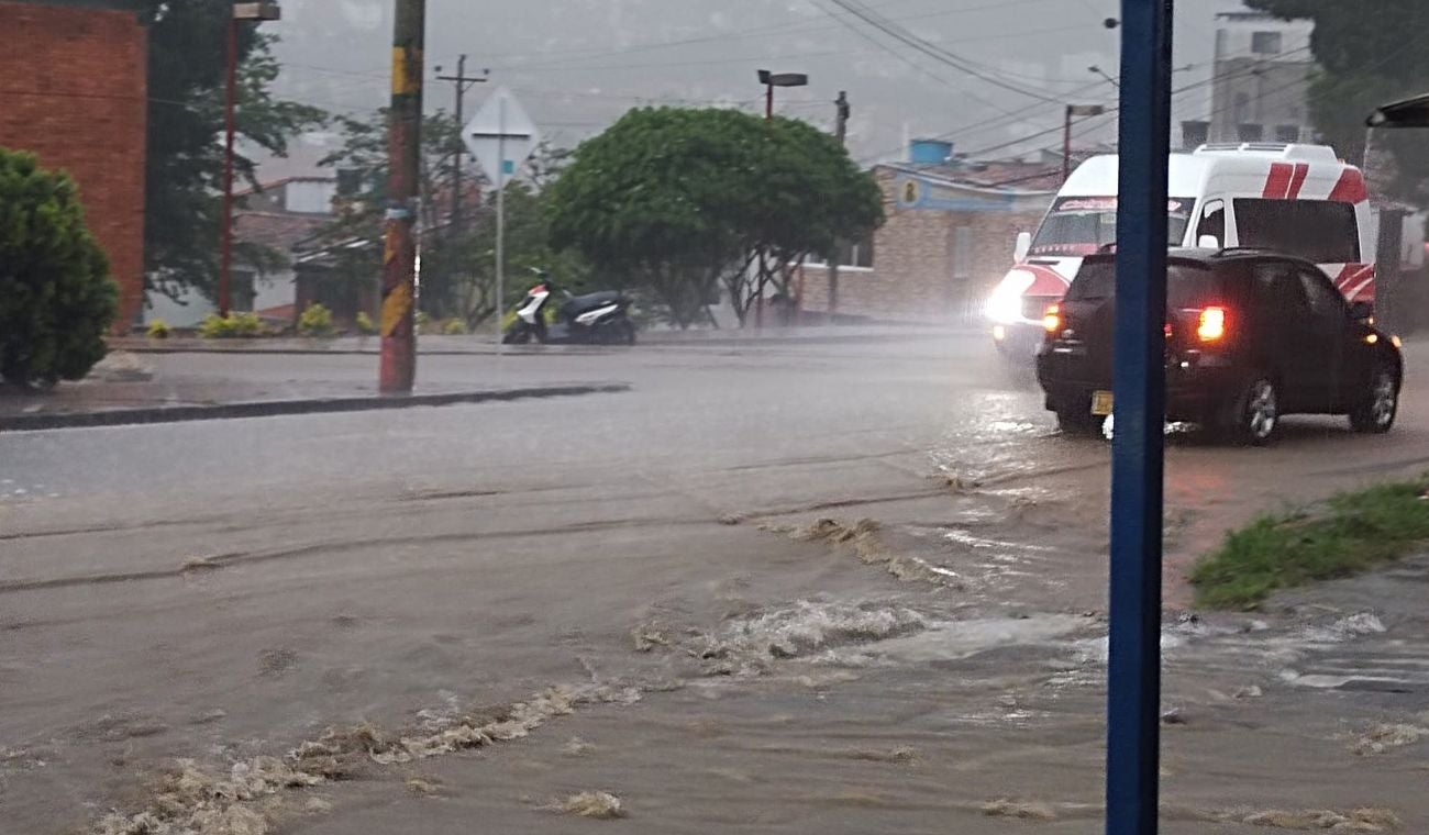 Los organismos de prevención y emergencias mantienen alerta por la tormenta