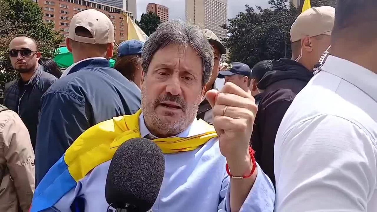 Francisco Santos analiza la conexión entre narcotráfico y política en la región: Venezuela, Colombia y México. Entrevista con La 'FM Fin de Semana'.