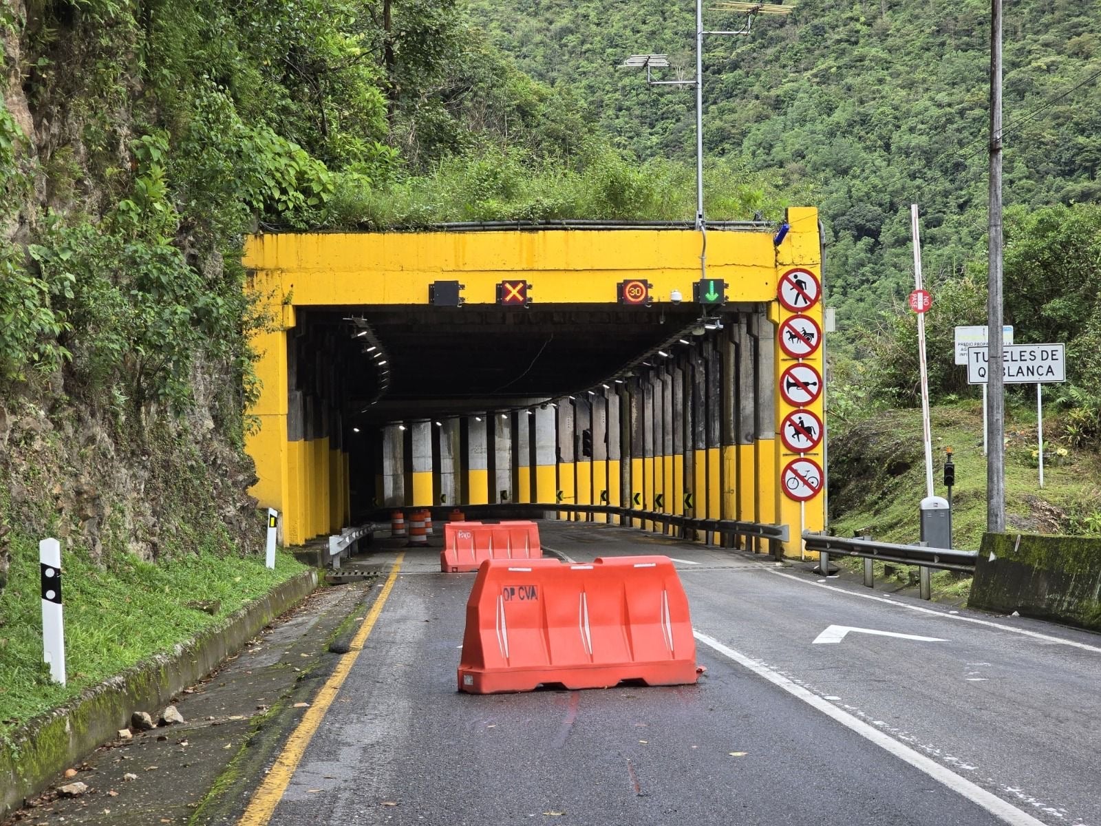 El túnel de Quebradablanca cerrará por reparaciones durante tres meses. Tráfico desviado en vía Bogotá-Villavicencio.
