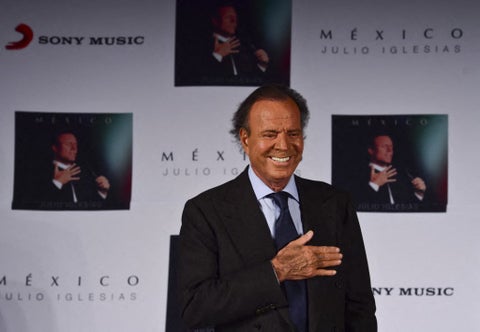 Manuel Alejandr, genio detras de los éxitos de Julio Iglesias