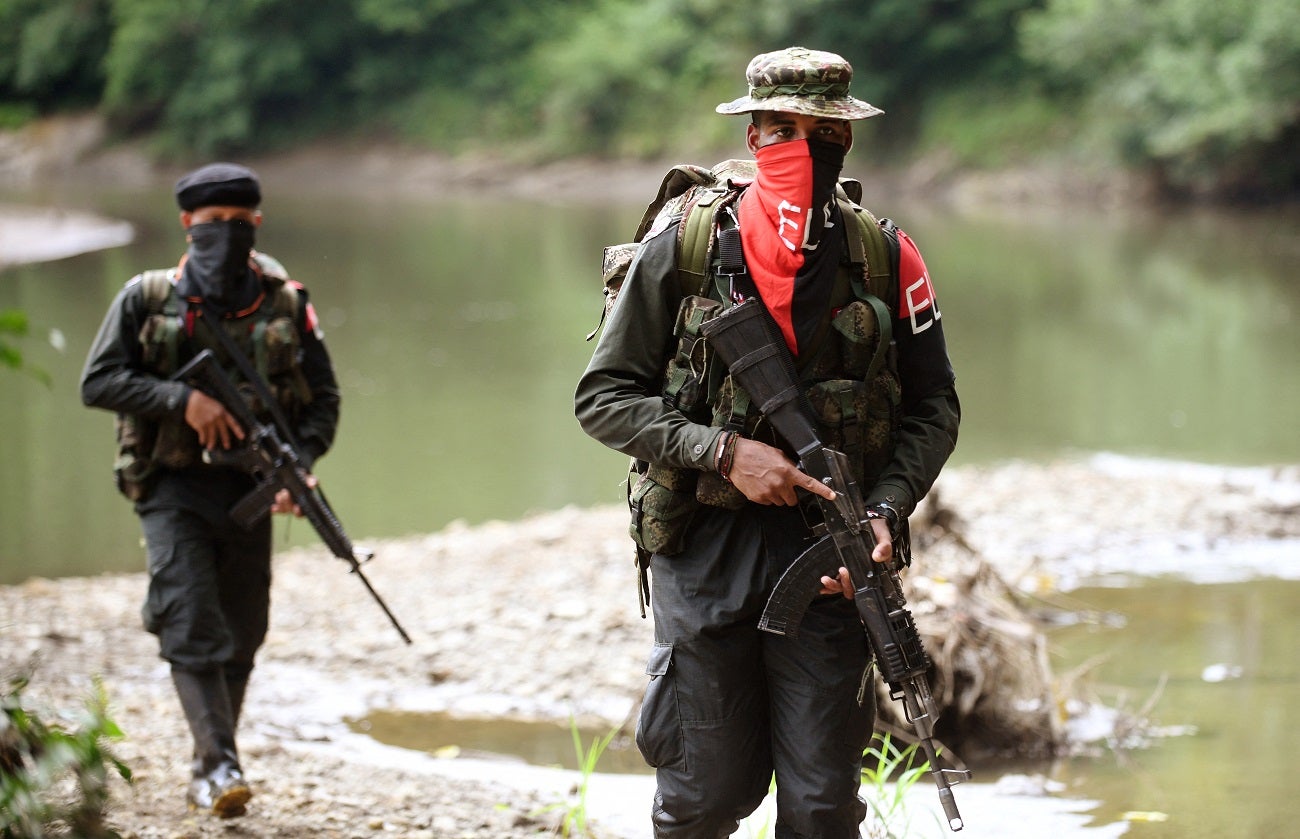 Comisión de la ONU retenida por guerrilla del ELN en Catatumbo Norte de Santander. Integrantes se encuentran a salvo y regresarán pronto a Cúcuta. Acciones violentas continúan en la zona.