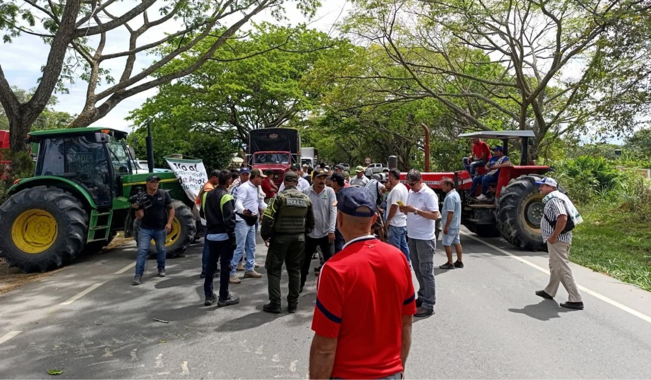 Paro nacional arrocero: bloqueos y protestas en Córdoba, Tolima, Meta, Casanare y Huila. Los productores exigen respuestas concretas del Gobierno ante incumplimientos.