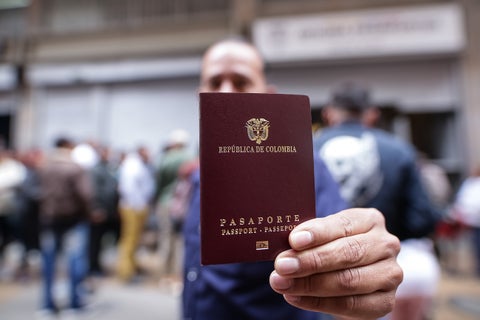 Debate de control político a la canciller por crisis en expedición de pasaportes.