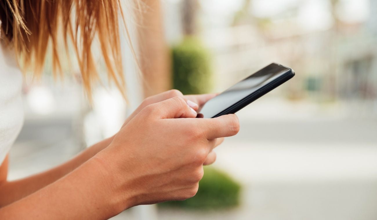Ante esta situación, los expertos en seguridad digital y entidades oficiales recomiendan tomar precauciones básicas pero efectivas.
