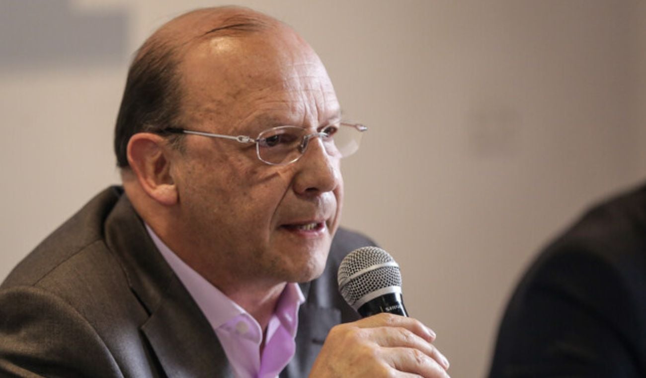 Ministerio de Hacienda responde a Senado sobre atrasos en pago de tiquetes aéreos para congresistas. Giros oportunos asegurados