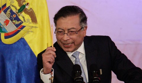 El presidente del Congreso, Lidio García, propone paz política al presidente Gustavo Petro durante reunión en la Casa de Nariño.