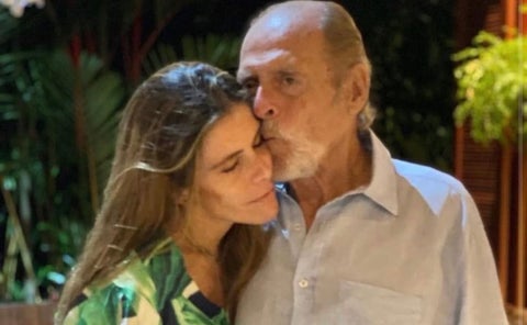 Maria Carolina Hoyos, hermana de Miguel Uribe