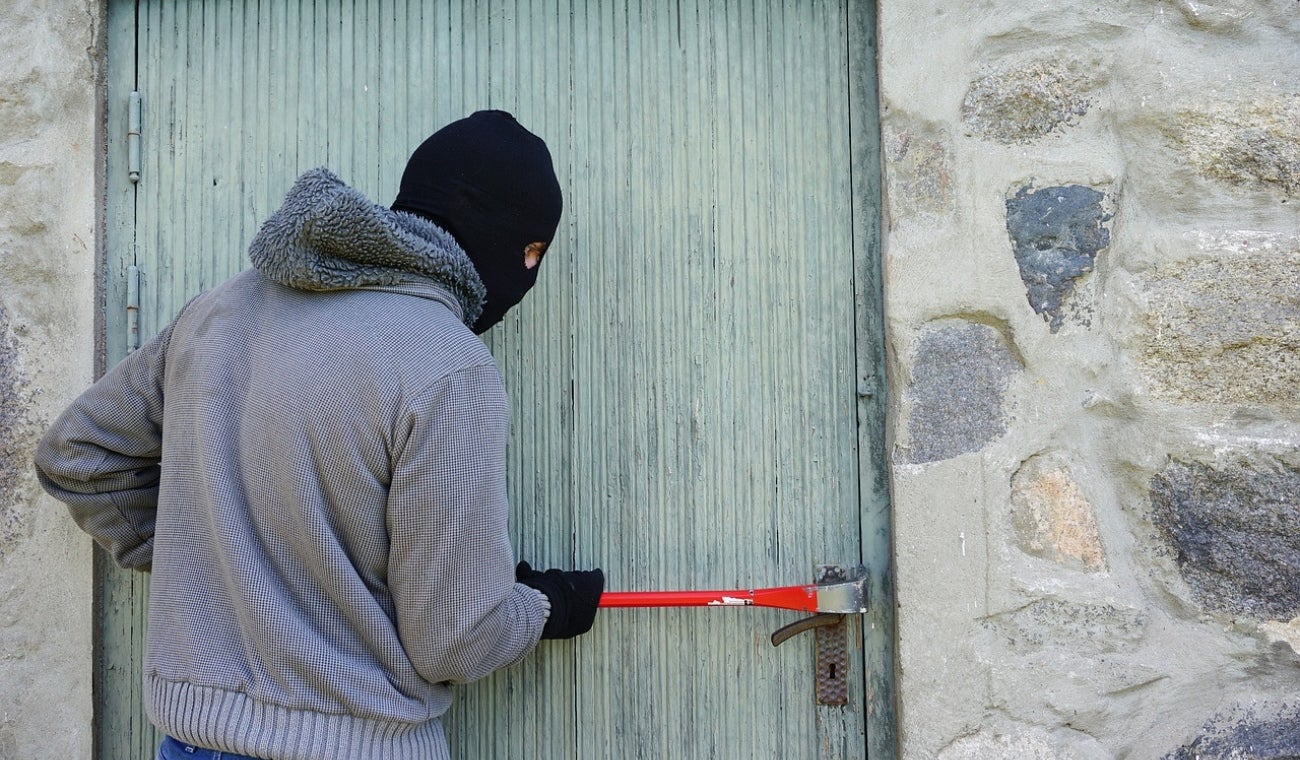 Estafa por llamada podría vaciar su casa en minutos