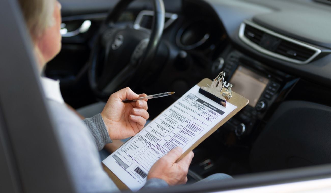 Renueve su licencia de conducción a tiempo para evitar sanciones y mantener al día sus documentos
