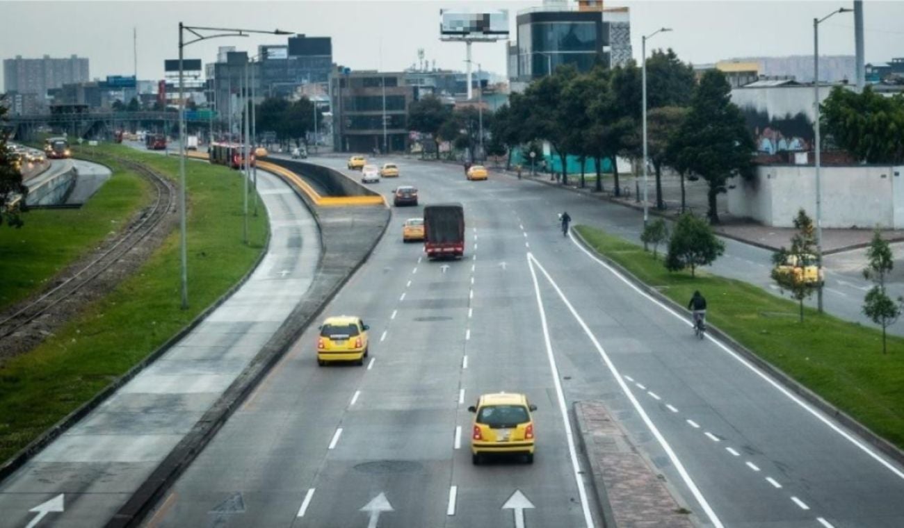 Pico y placa en Bogotá: restricciones y tarifas para evitar multas y reducir la contaminación vehicular en la ciudad.